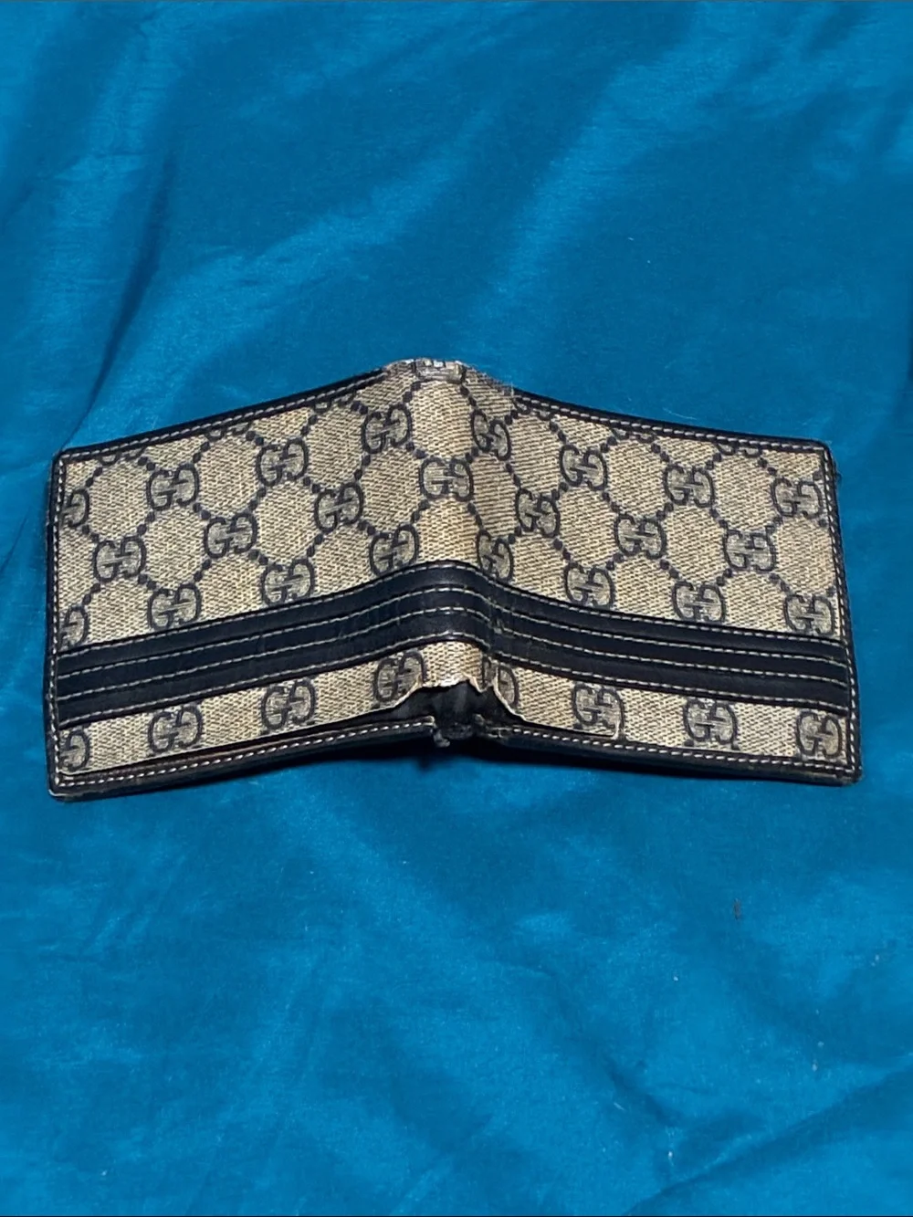Gucci Vintage Mens Wallet Damaged